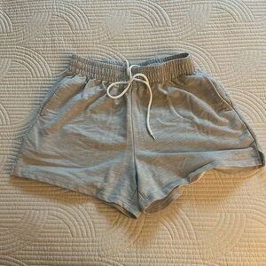 Automet, Medium, grey shorts with pockets
